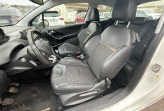 Peugeot 208 1.6 / 120 CH / ALLURE / CHAINE DE DISTRIBUTION