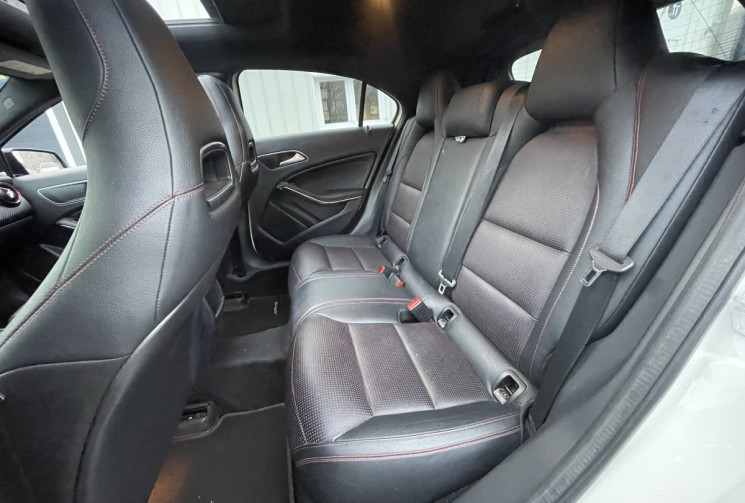 Mercedes Classe A 45 AMG 360 ch 4Matic SPEEDSHIFT-DC/Toit ouvrant pano/Sièges chauffants/ Jnt Alu 18