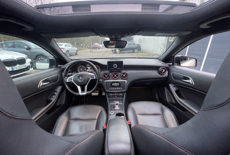 Mercedes Classe A 45 AMG 360 ch 4Matic SPEEDSHIFT-DC/Toit ouvrant pano/Siège chauffants/ Jnt Alu 18