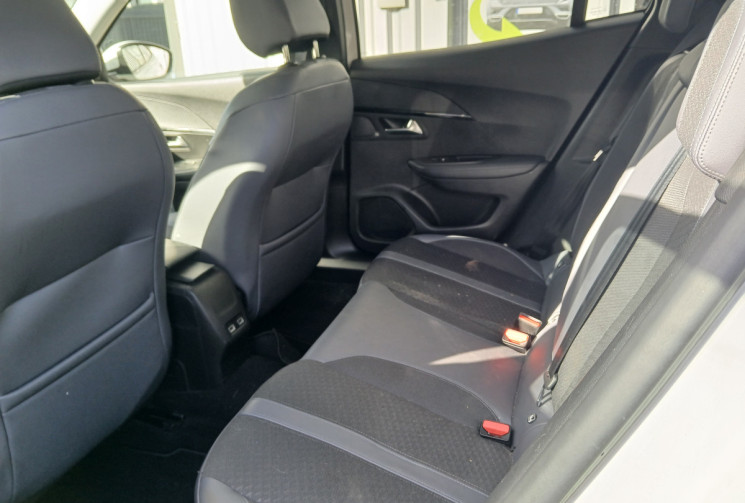 Peugeot 2008 II 5HB 1.2 THP Puretech 12V EAT8 S&S 130 ALLURE