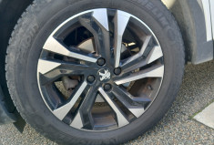 Peugeot 2008 II 5HB 1.2 THP Puretech 12V EAT8 S&S 130 ALLURE