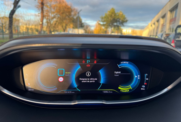 Peugeot 3008 1.6 225 PHEV Roadtrip * Sièges Chauffants / CarPlay 