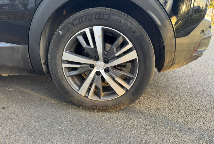 Peugeot 3008 1.6 225 PHEV Roadtrip * Sièges Chauffants / CarPlay 