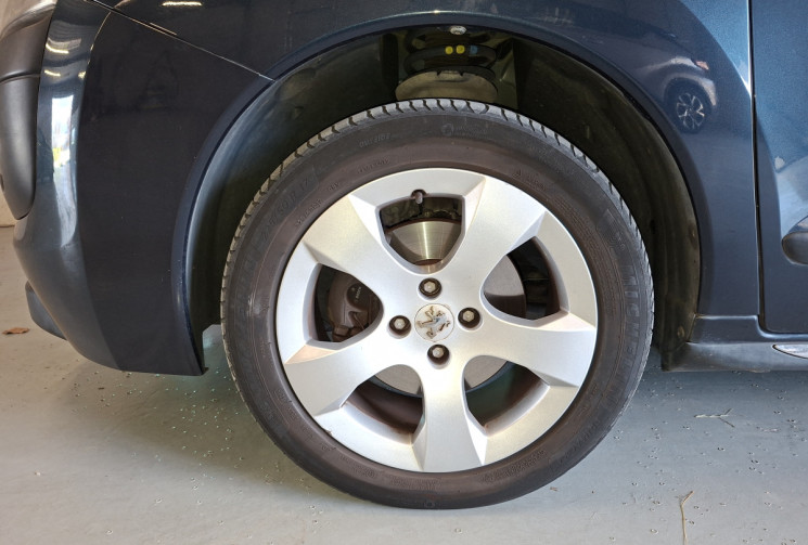 Peugeot 3008 2.0 163 ALLURE TOIT PANORAMIQUE  GARANTIE 12 MOIS