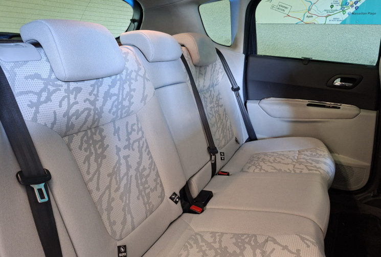 Peugeot 3008 2.0 163 ALLURE TOIT PANORAMIQUE/AFFICHAGE TETE HAUTE/ATTELAGE GARANTIE 12 MOIS