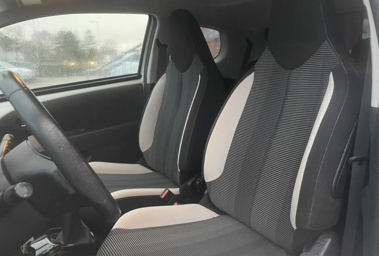 Peugeot 108 1.2 VTI 82  ALLURE TOP 3P