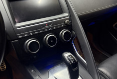 Jaguar E-Pace 2.0D 240 R-Dynamic / Siège chauffants / Caméra / Garantie 6 mois