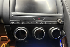 Jaguar E-Pace 2.0D 240 R-Dynamic / Siège chauffants / Caméra / Garantie 6 mois