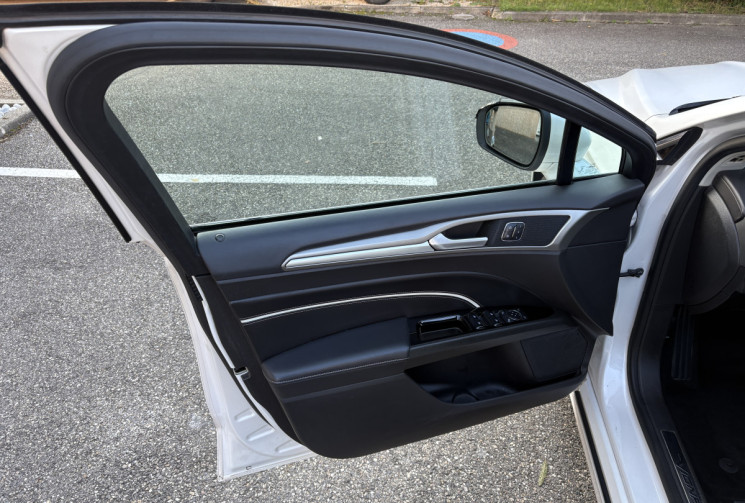 Ford MONDEO HYBRID 187 ch Vignale BVA /Toit ouvrant /Historique 100% 