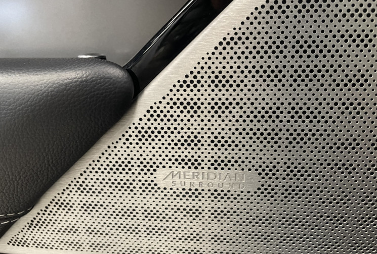 Land-Rover Range Rover Velar 3.0L D 300 BVA HSE R-Dynamic, toit ouvrant , gps etc...