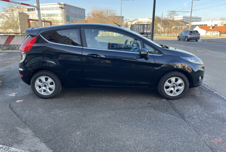 Ford Fiesta 1.25 82 ch