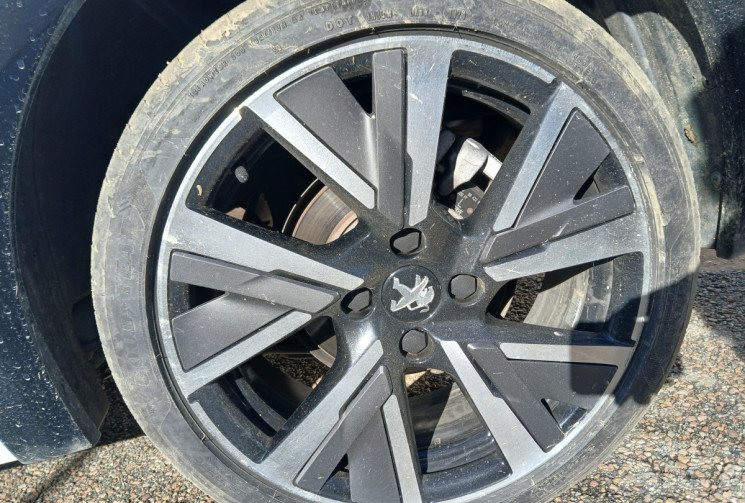 Peugeot 208 II 1.2 PureTech 12V EAT8 S&S 130 GT