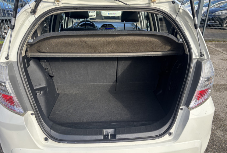 Honda Jazz II / 1.3 i-VTEC IMA / 88 CH / LUXURY / HYBRIDE 