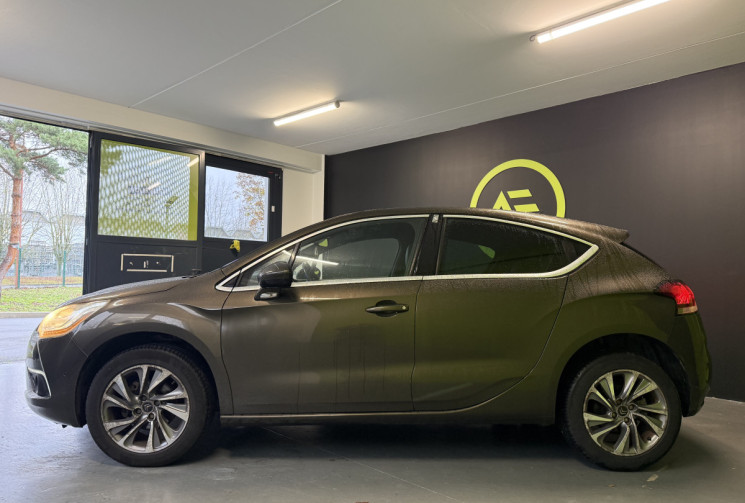 Citroën DS4 1.6 HDi 110 SO CHIC BVM6 / 1er MAIN / SUIVI CITROEN