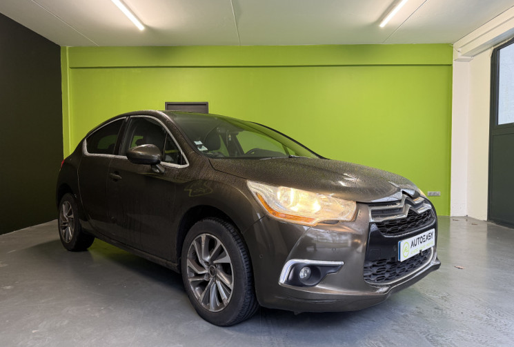 Citroën DS4  1.6 HDi 110 So Chic / 1er main / suivi Citroen