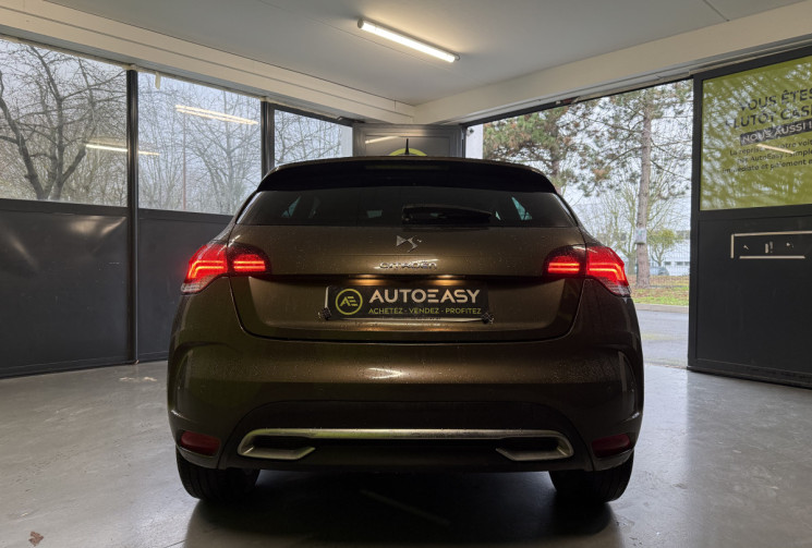 Citroën DS4  1.6 HDi 110 So Chic / 1er main / suivi Citroen