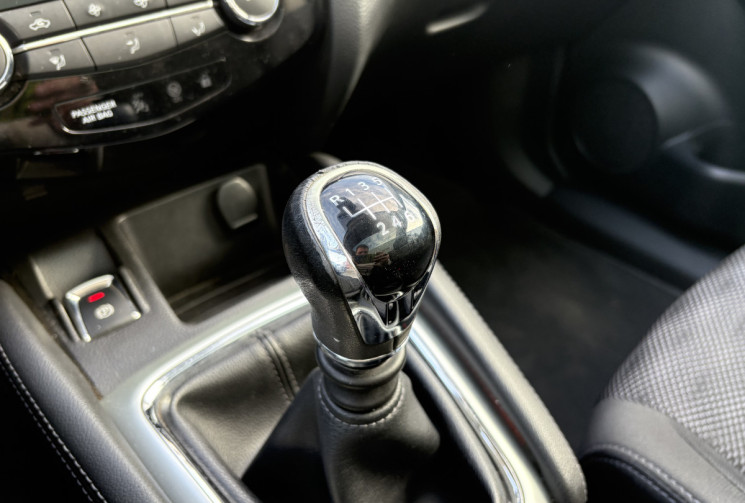 Nissan Qashqai 130cv 1.6 dci N-Connecta *Toit Panoramique * Caméra 360