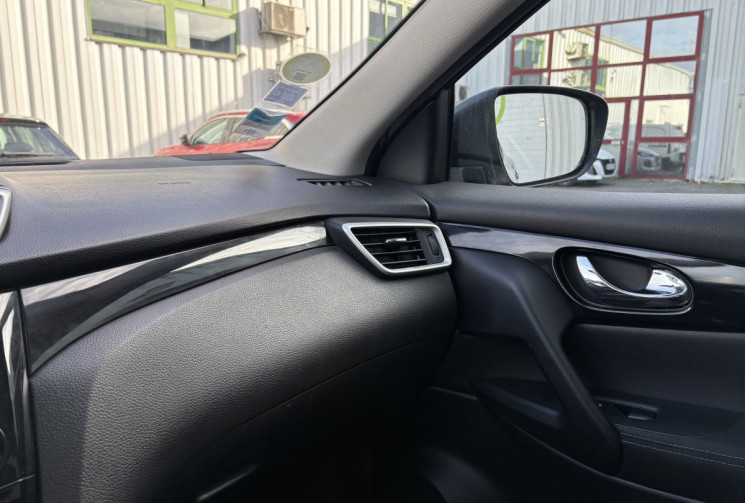 Nissan Qashqai 130cv 1.6 dci N-Connecta *Toit Panoramique * Caméra 360