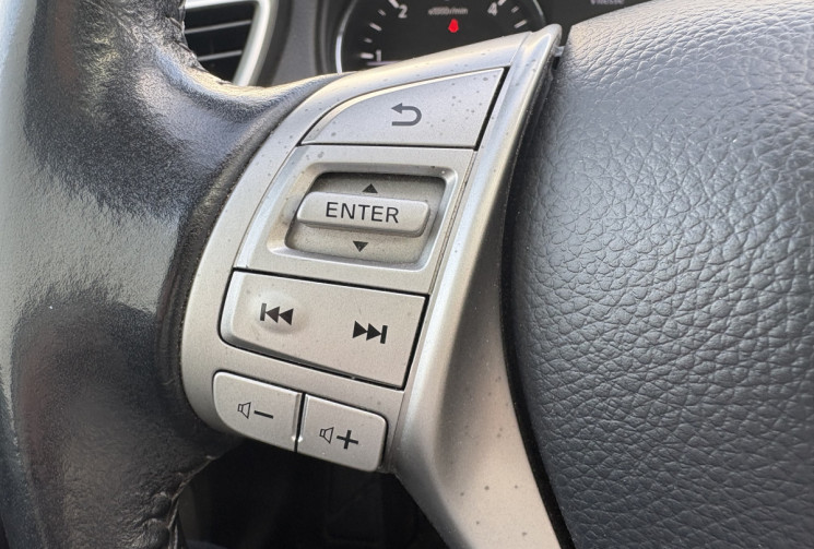 Nissan Qashqai 130cv 1.6 dci N-Connecta *Toit Panoramique * Caméra 360