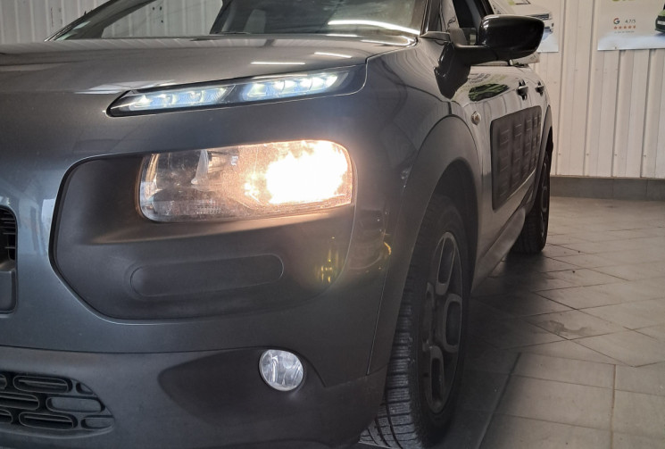 Citroën C4 CACTUS 1.2 110 S&S SHINE - Caméra - TBE 2EME MAIN  - entretien distrI ok - garantie 