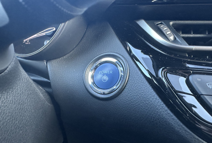 Toyota C-HR 1.8 VVT 122 HSD Hybrid 99 DYNAMIC