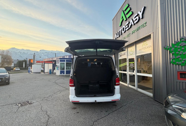 Volkswagen CARAVELLE T5 4Motion 2.0 BiTDI 180 DSG7 Confortline