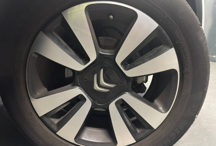 Citroën C3  1.2 82 ch SHINE * CarPlay 