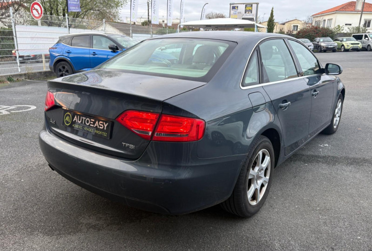 Audi A4  PH III 2.0 TFSI 180 AMBIENTE / CHAINE DISTRI / CLIMATISATION AUTO / GARANTIE 12 MOIS