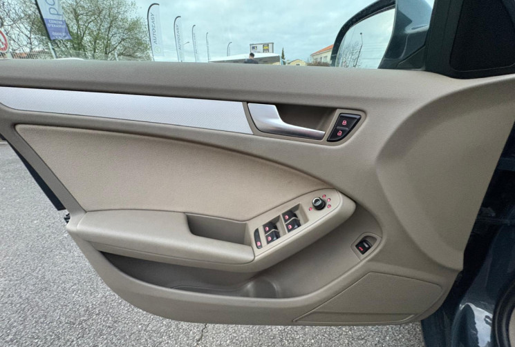 Audi A4  PH III 2.0 TFSI 180 AMBIENTE / CHAINE DISTRI / CLIMATISATION AUTO / GARANTIE 12 MOIS