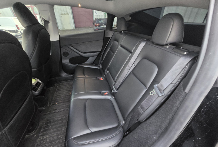 Tesla Model Y Long Range RWD 351CH 79KWH 