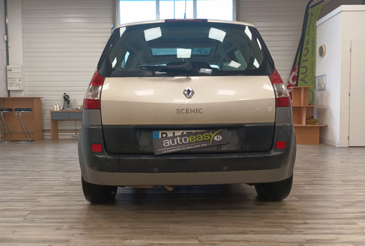 Renault Scénic POUR PRO DE L' AUTOMOBILE II 1.9 dCi FAP 125 cv