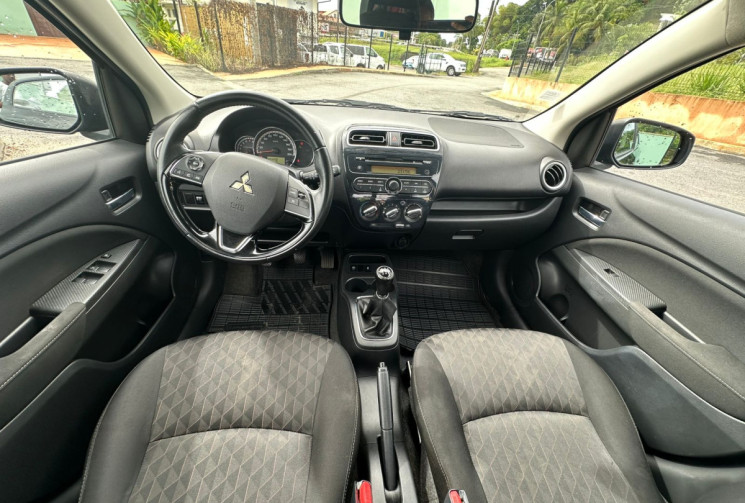 Mitsubishi SPACE STAR 1.0 MIVEC 71ch Invite // Etat correct // Boite manuelle