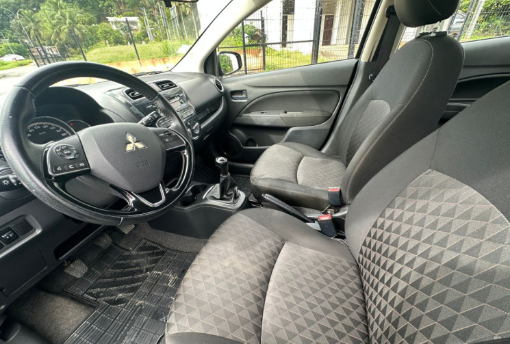 Mitsubishi SPACE STAR 1.0 MIVEC 71ch Invite // Etat correct // Boite manuelle