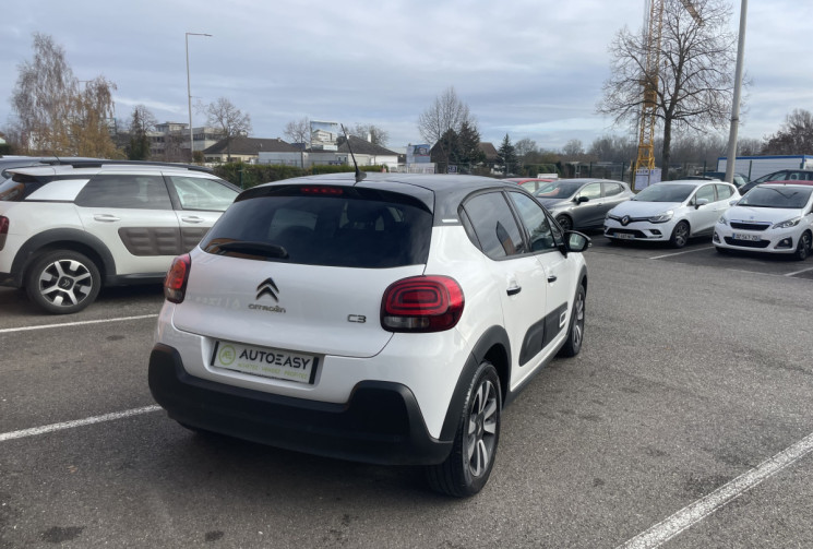 Citroën C3 1.2 pure tech 110 ch SHINE