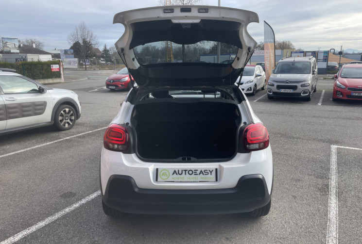 Citroën C3 1.2 pure tech 110 ch SHINE