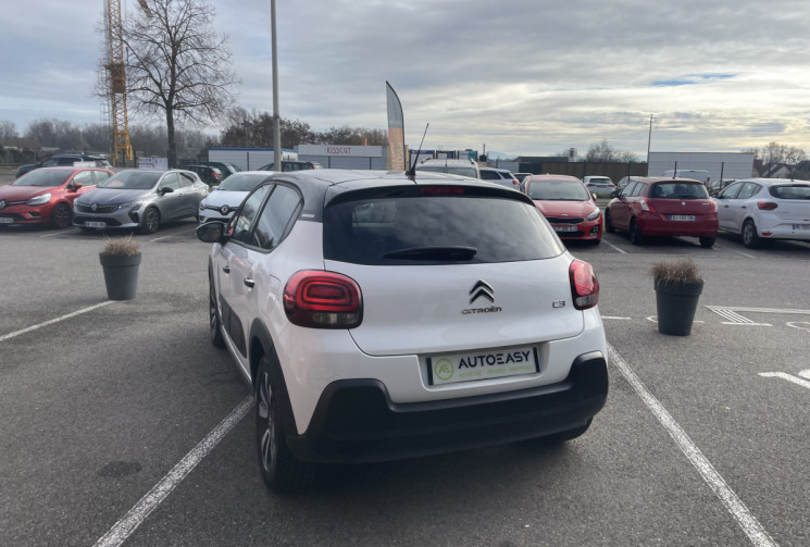 Citroën C3 1.2 pure tech 110 ch SHINE