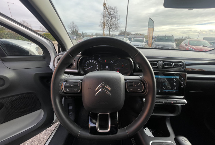 Citroën C3 1.2 pure tech 110 ch SHINE