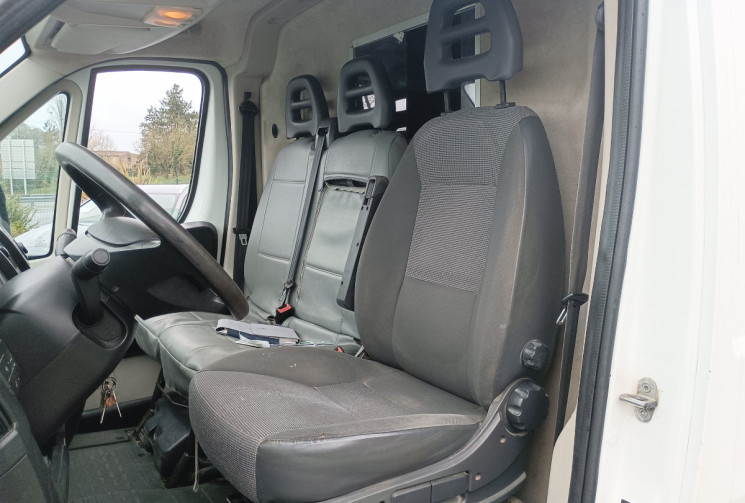 Peugeot Boxer III Phase 1/2 Fourgon 335 L3H2 2.2 HDi 16V FAP Fourgon long 130 cv