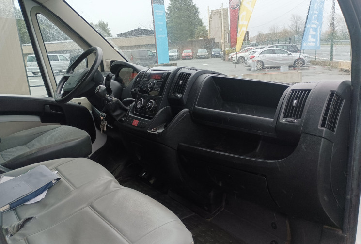 Peugeot Boxer III Phase 1/2 Fourgon 335 L3H2 2.2 HDi 16V FAP Fourgon long 130 cv
