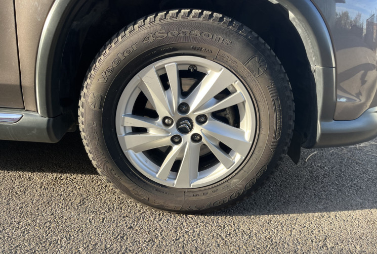 Citroën C4 AIRCROSS 1.6 e-HDi 115 4x2 Exclusive / Distribution Neuve 