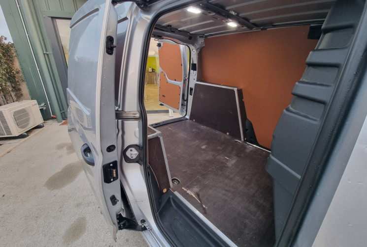 Volkswagen Caddy CARGO 2.0 TDI 122 DSG7