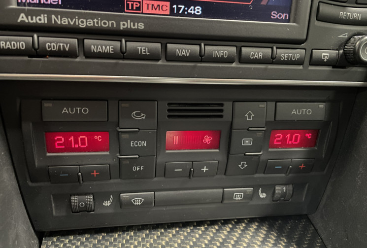 Audi RS4 RS4 AVANT B7 4.2 V8 FSI 420 QUATTRO