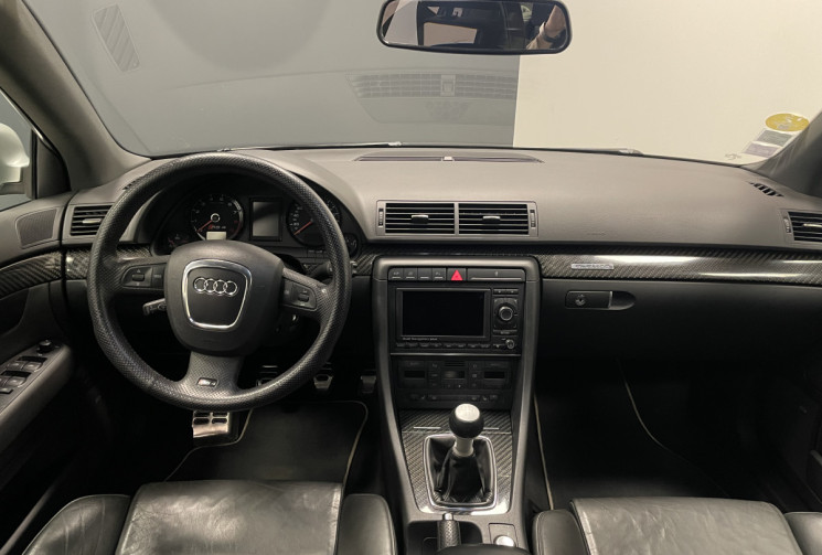 Audi RS4 RS4 AVANT B7 4.2 V8 FSI 420 QUATTRO