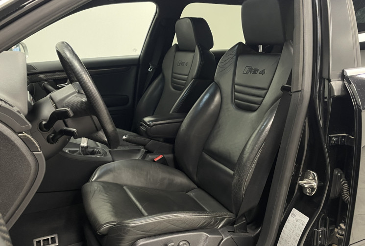 Audi RS4 RS4 AVANT B7 4.2 V8 FSI 420 QUATTRO