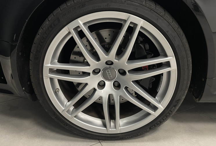 Audi RS4 RS4 AVANT B7 4.2 V8 FSI 420 QUATTRO