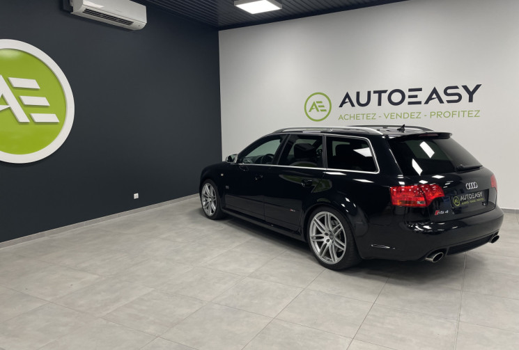 Audi RS4 RS4 AVANT B7 4.2 V8 FSI 420 QUATTRO