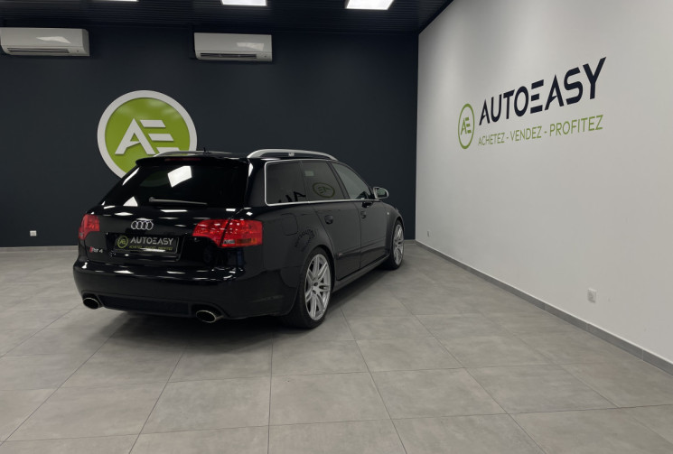 Audi RS4 RS4 AVANT B7 4.2 V8 FSI 420 QUATTRO