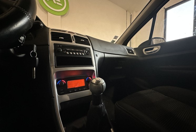 Peugeot 307 1.6 HDi 90 Confort Pack 5p / Distribution neuve