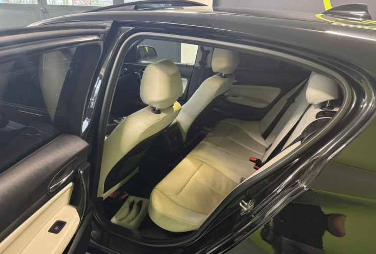 BMW Série 1  F20 116D URBANLIFE * Toit Ouvrant / Radar Av-Ar / Sièges Chauffant 
