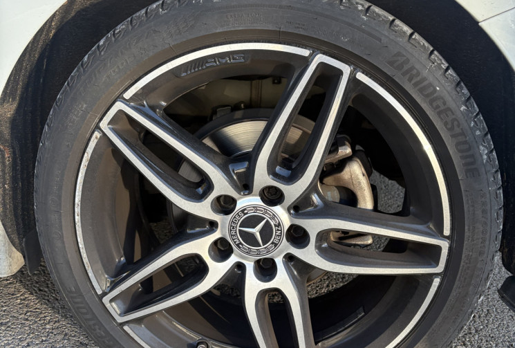 Mercedes Classe A 160 PACK Sport  AMG / Toit ouvrant pano / 102cv / Super état /